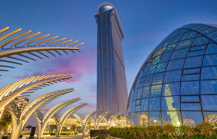 falcon view - palm tower dubai